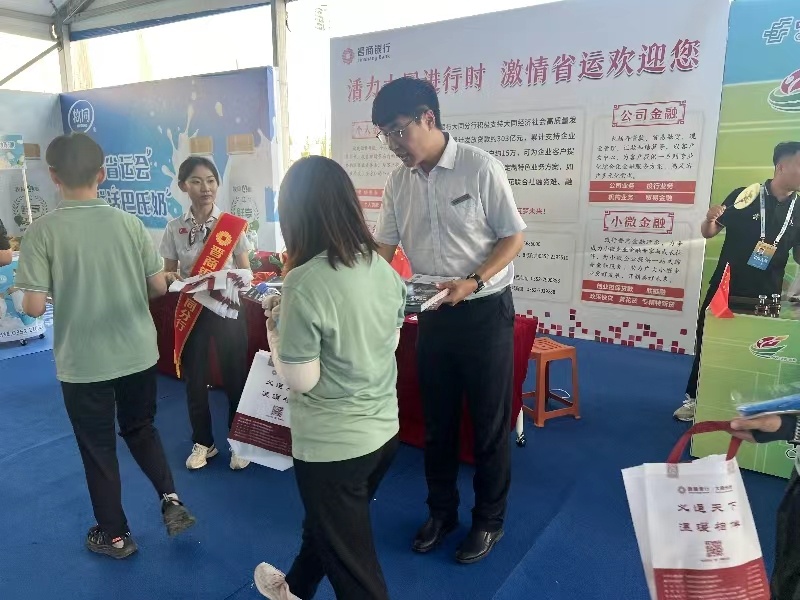 东方启明星靳星：体育教育不该倒在黎明前(图1)