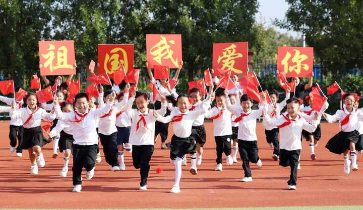 “孩子们成长得更好是我们最大的心愿”——以习近平同志为核心的党中央关心少年儿童成长和少先队工作纪实(图2)