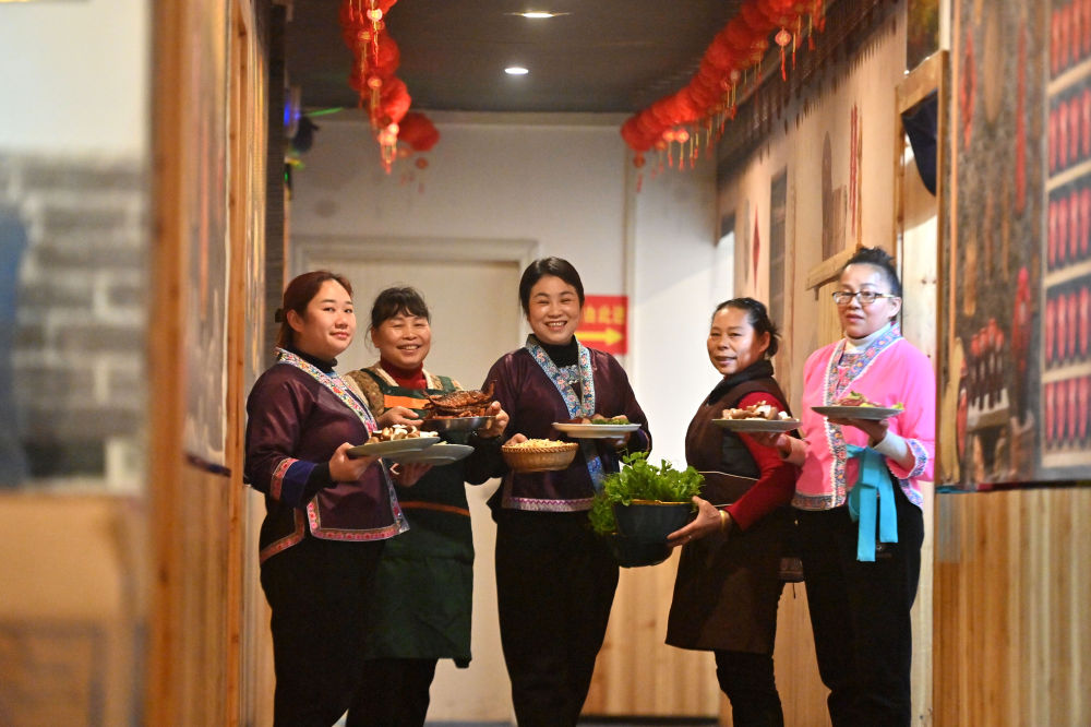 习近平总书记同人大代表、政协委员共商国是纪实(图12)