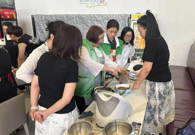 “宁聚883”长宁这个小区门牌号里藏着治理密码……(图2)