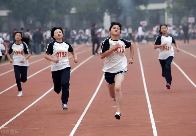 月入10万！从“体育外卖”到青春创业破解大学生创业破局之道(图3)