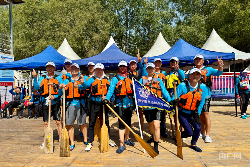 百舸争流竞高原！2025年首届青海昆仑英雄龙舟赛圆满收官(图2)
