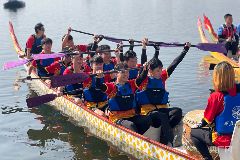 百舸争流竞高原！2025年首届青海昆仑英雄龙舟赛圆满收官(图3)