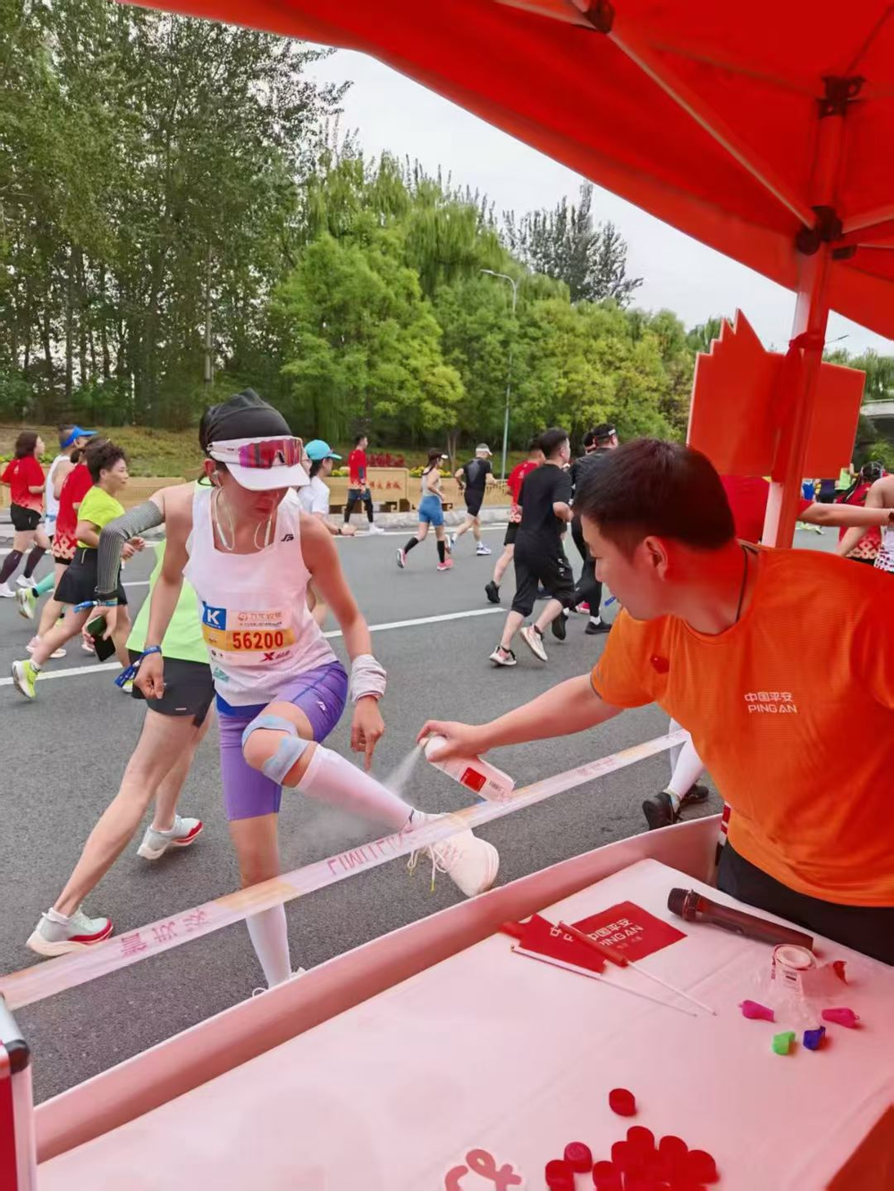 奔跑在龙城的橙色力量 平安产险山西分公司护航太马(图2)