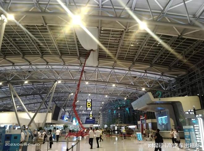 青岛胶州市蜘蛛升降车租赁(图3)