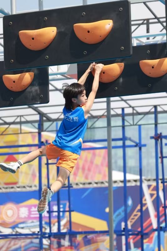 《劲勇飞侠》：芒果智造全国首档青少竞技障碍赛综艺18日劲勇上线(图9)