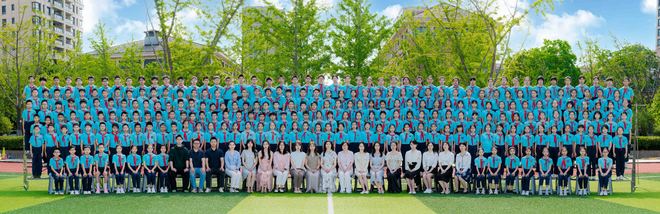 警惕！毕业照隐形收费竟高达上千元？这3招教你避开天价陷阱(图3)