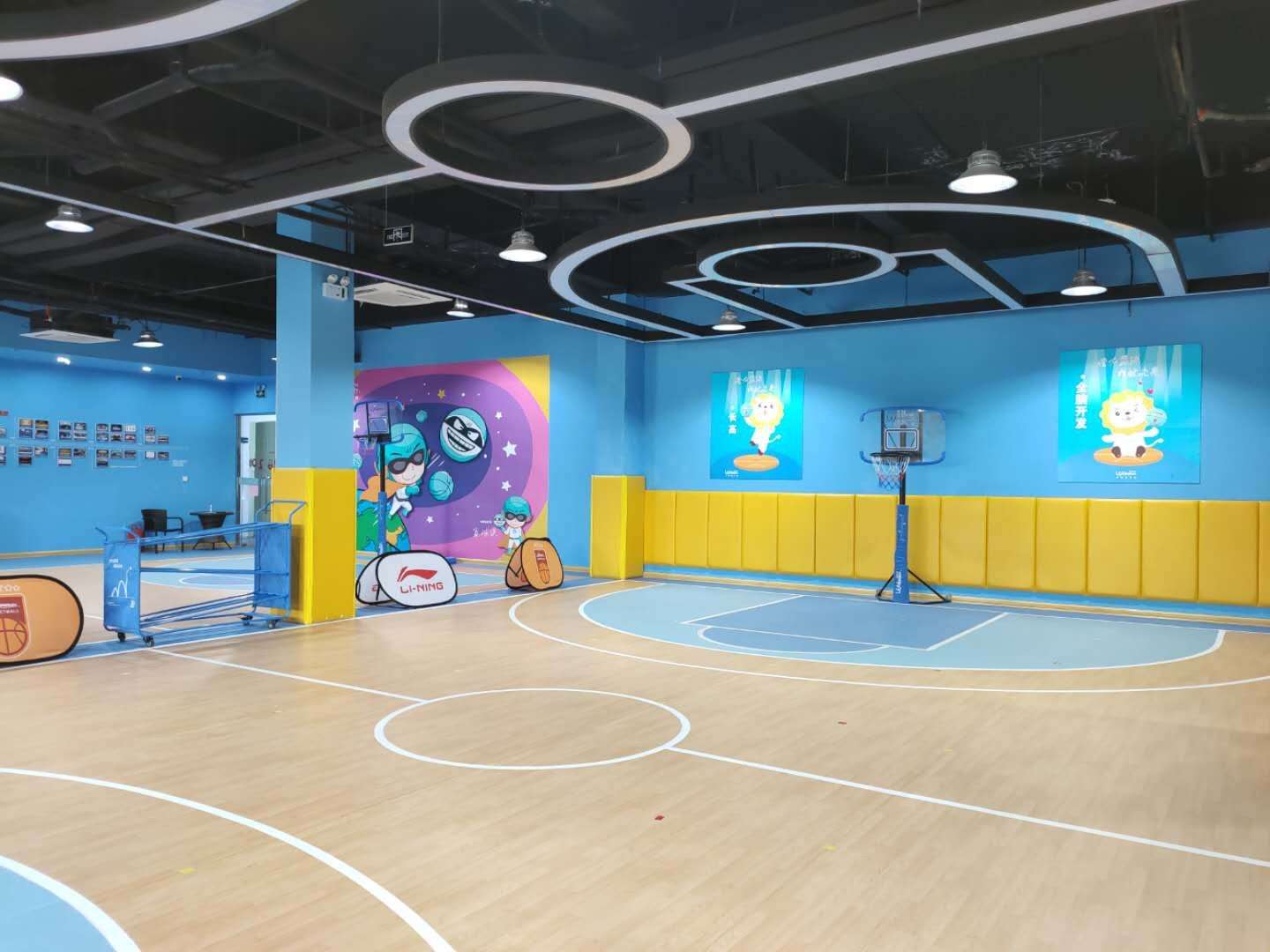 2025年重庆市体育行业职鉴工作年会暨考评员研修交流会召开