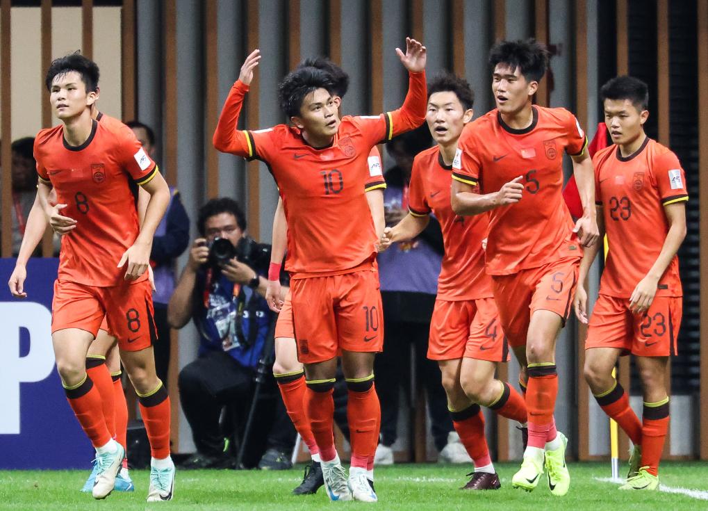 年终稿丨国足沉浮与“城超”燎原——中国足球这一年(图3)