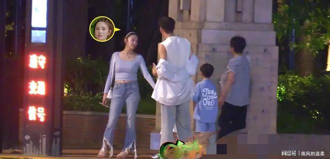 37岁张雨绮晒泳装照蚂蚁腰蜜桃臀与小腹松弛引讨论(图16)