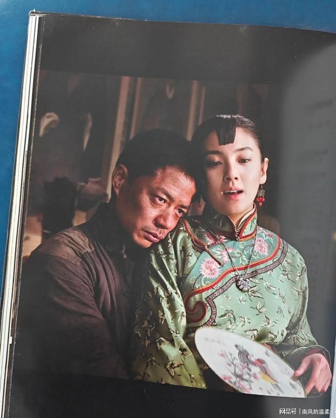 37岁张雨绮晒泳装照蚂蚁腰蜜桃臀与小腹松弛引讨论(图7)