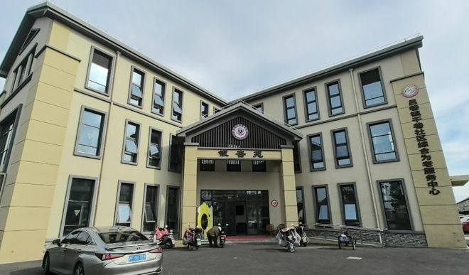 在金山让老年人“不想回家”的地方有1060个…