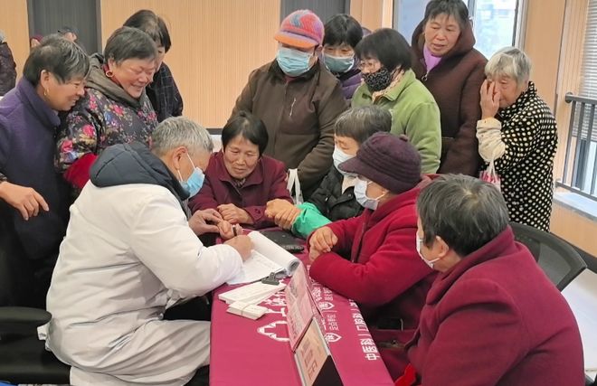 在金山让老年人“不想回家”的地方有1060个…(图6)