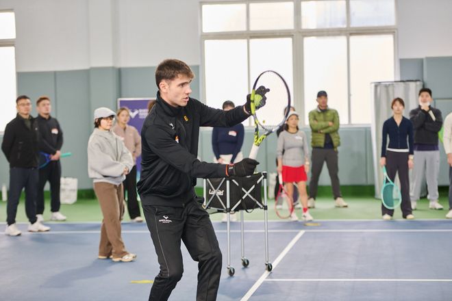 西班牙纳达尔网球学院首次落地苏州 举办网球训练营(图4)